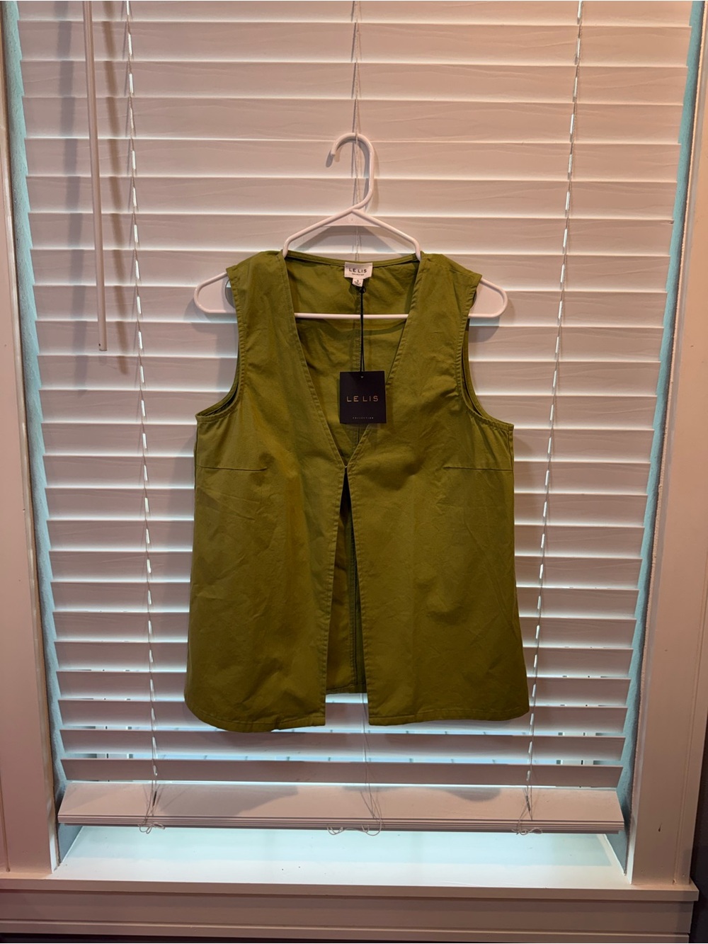 Le Lis Olive Green Open-Front Sleeveless Tank